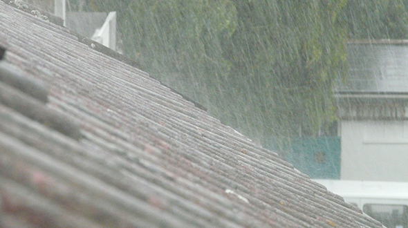 roof leaks in heavy rain