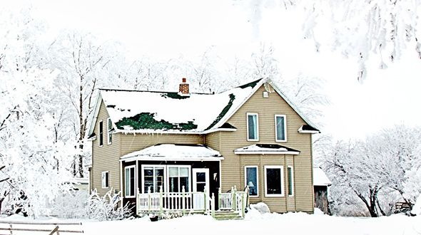 Winter roofing problems include snow and ice buildup